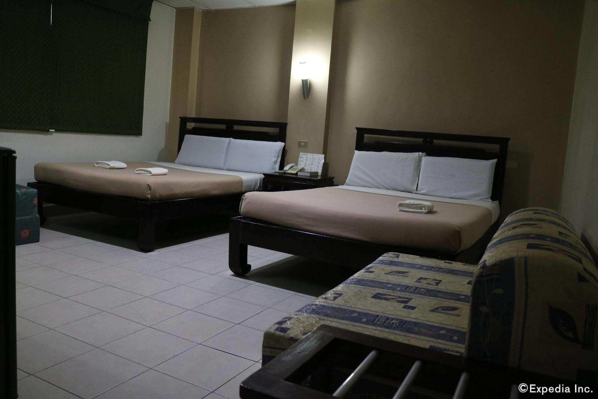 City Corporate Inn Iloilo Exterior foto