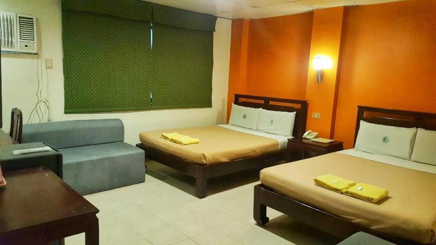 City Corporate Inn Iloilo Exterior foto